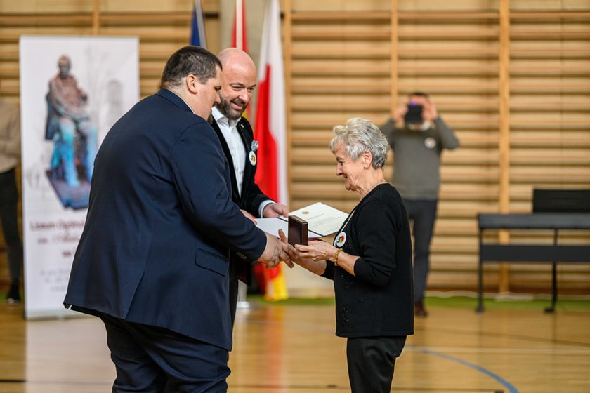 Uroczystość 50-lecia XIII LO we Wrocławiu