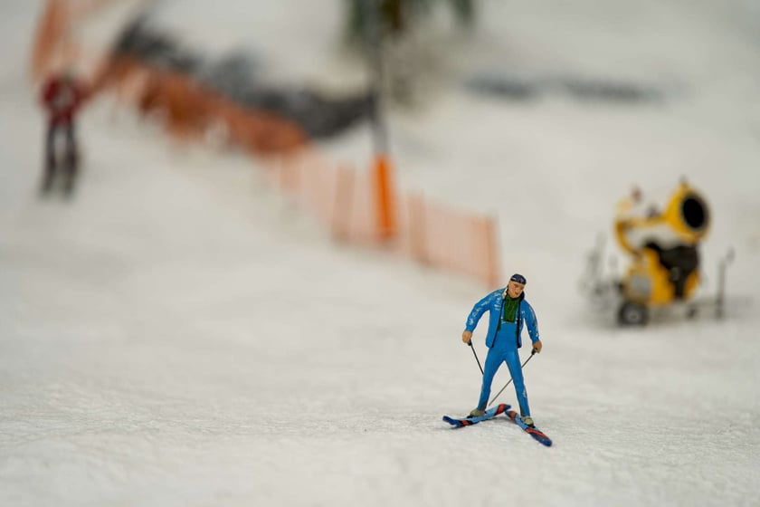 Sceny z życia Kolejkowa