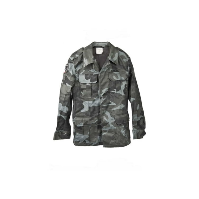 Bluza wojskowa pracownika ochrony WP120/MON

Cena: 50 zł

Opis:
Bluza wykonana&nbsp; z mocnego materiału o składzie 63% bawełna, 37% poliester. Może nosić ślady użytkowania i długoletniego składowania.
Posiada pięć kieszeni: dwie umieszczone na wysokości piersi, dwie na wysokości bioder oraz jedną z tylu zapinaną na rzep. Na ramionach znajdują się pagony, a widniejące emblematy przyszyte są na stałe.