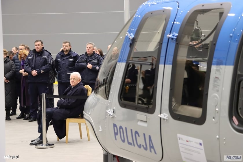 Za blisko170 mln zł  polska policja kupiła cztery śmigłowce Bell-407GXi