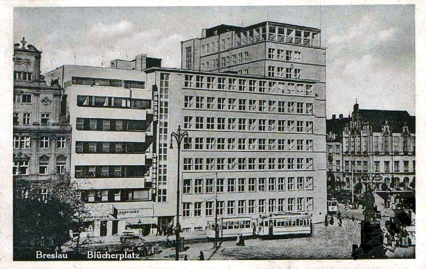 Budynek banku w Rynku