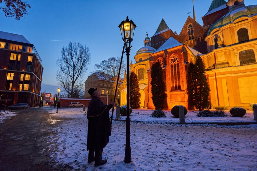 Latarnik na Ostrowie Tumskim.