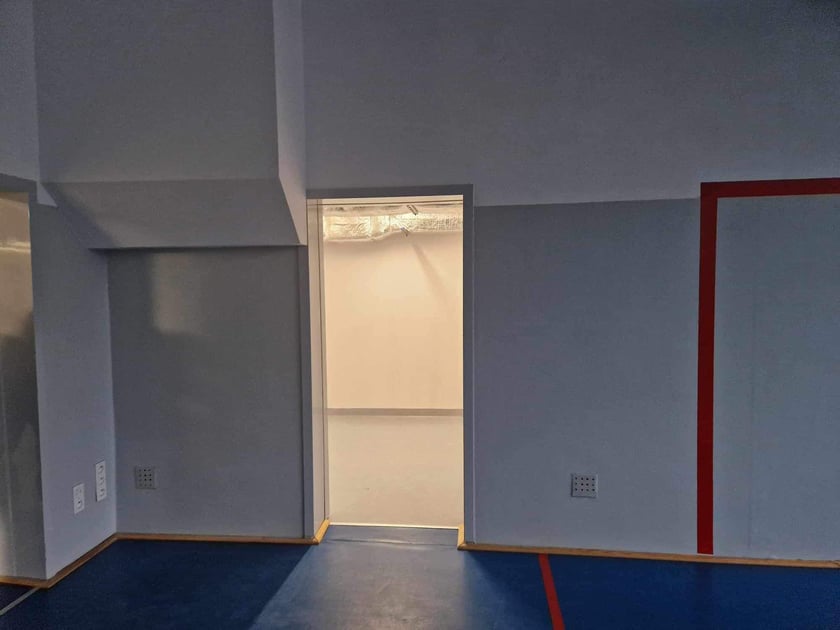 Przebudowany i wyremontowany blok sportowy w XVIII LO im. Bolesława Krzywoustego przy ul. Zaporoskiej