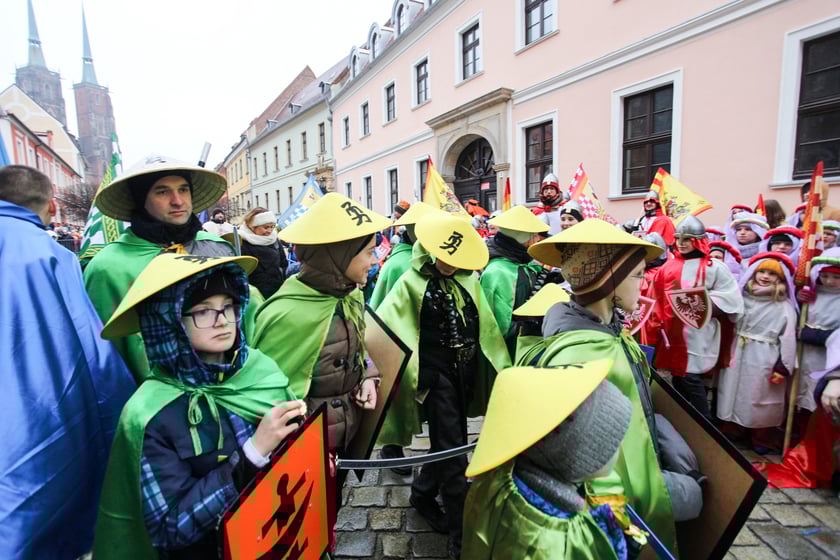 Uczestnicy Orszaku Trzech Króli 2024