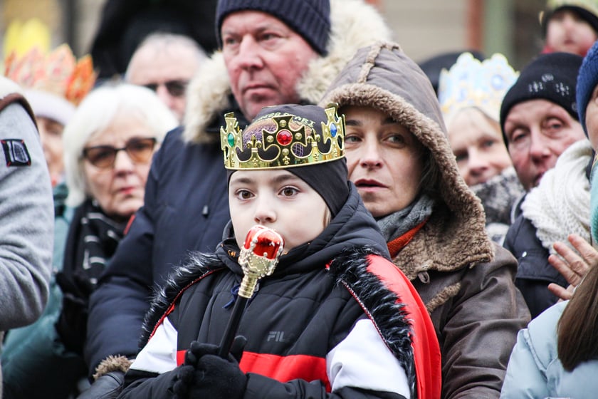 Uczestnicy Orszaku Trzech Króli 2024