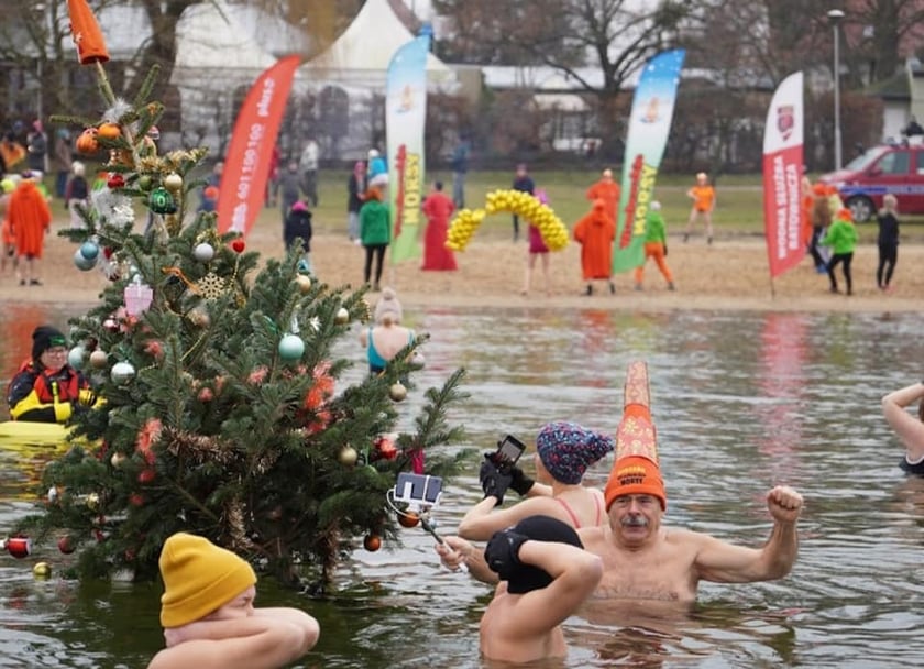 Królewskie morsowanie z okazji Święta Trzech Króli
