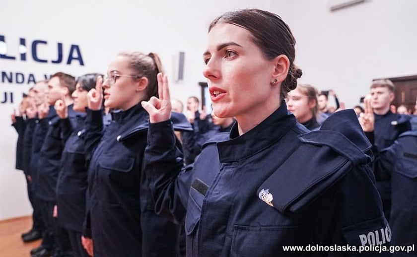 Ślubowanie nowych dolnośląskich policjantów we Wrocławiu