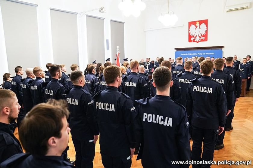 Ślubowanie nowych dolnośląskich policjantów we Wrocławiu