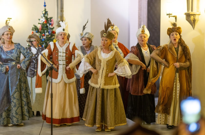 Wręczenie medali parom małżeńskim z długim stażem