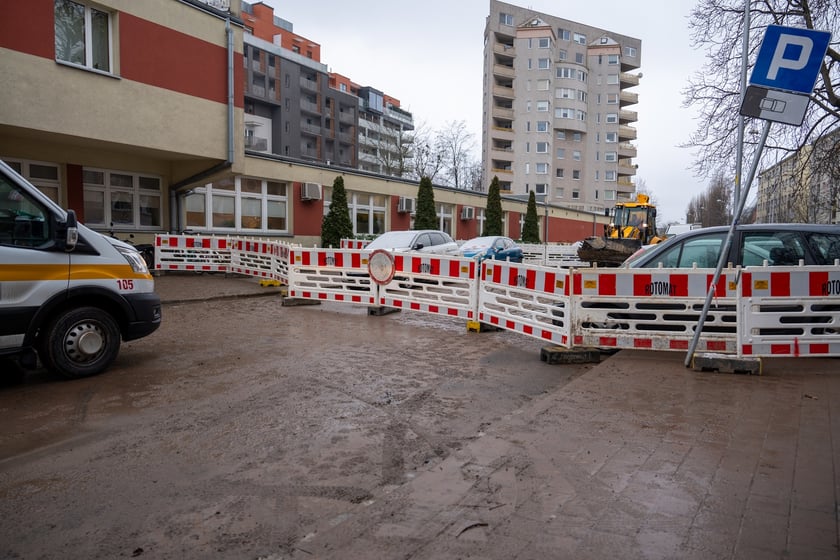 Ekipa remontowa MPWiK na ul. Inowrocławskiej