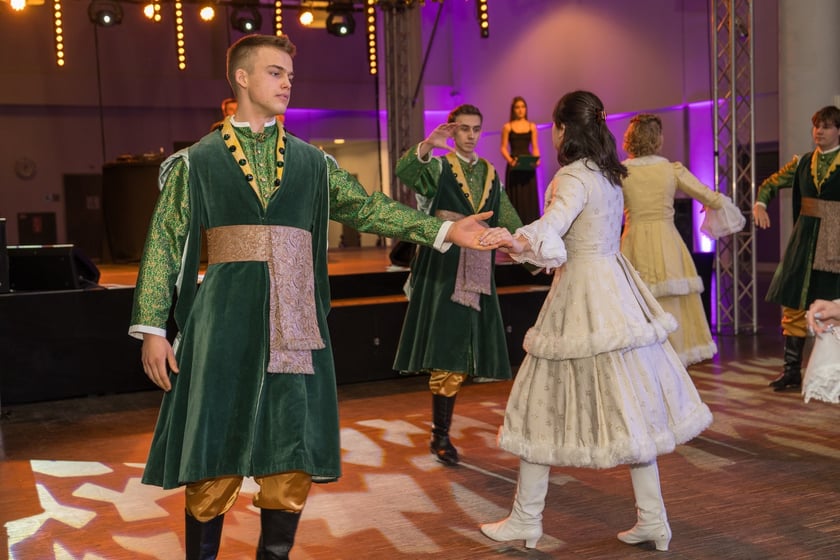 Studniówka XII LO we Wrocławiu