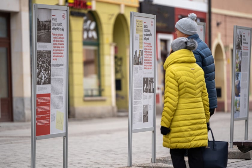 Wystawa Burgweide. Niemiecki obóz przejściowy i obóz pracy. Miejsce – ludzie - pamięć