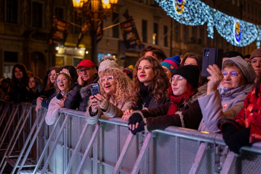 Zdjęcia z koncertów granych podczas WOŚP na Rynku i w Starym Klasztorze