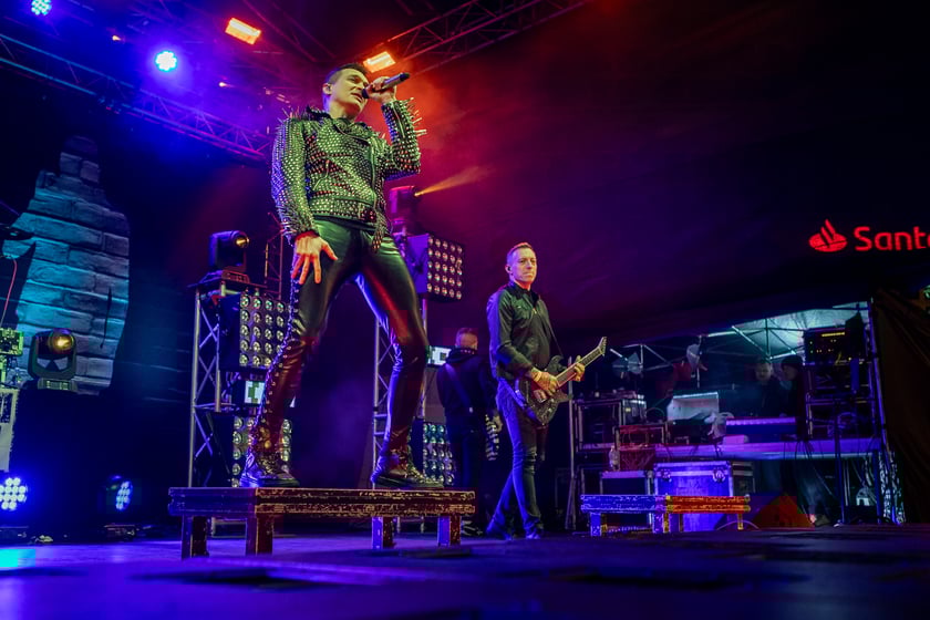 Zdjęcia z koncertów granych podczas WOŚP na Rynku i w Starym Klasztorze