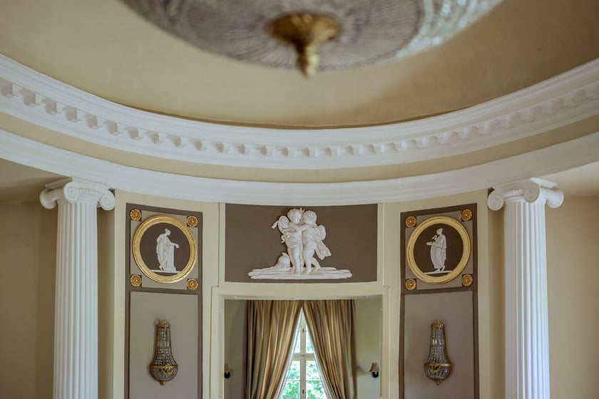 Zespół pałacowo-folwarczny w Samotworze