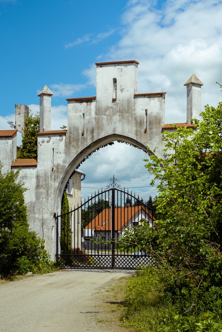 Zespół pałacowo-folwarczny w Samotworze