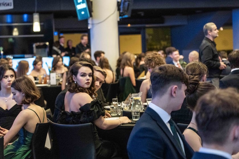 Studniówka maturzystów VII LO we Wrocławiu