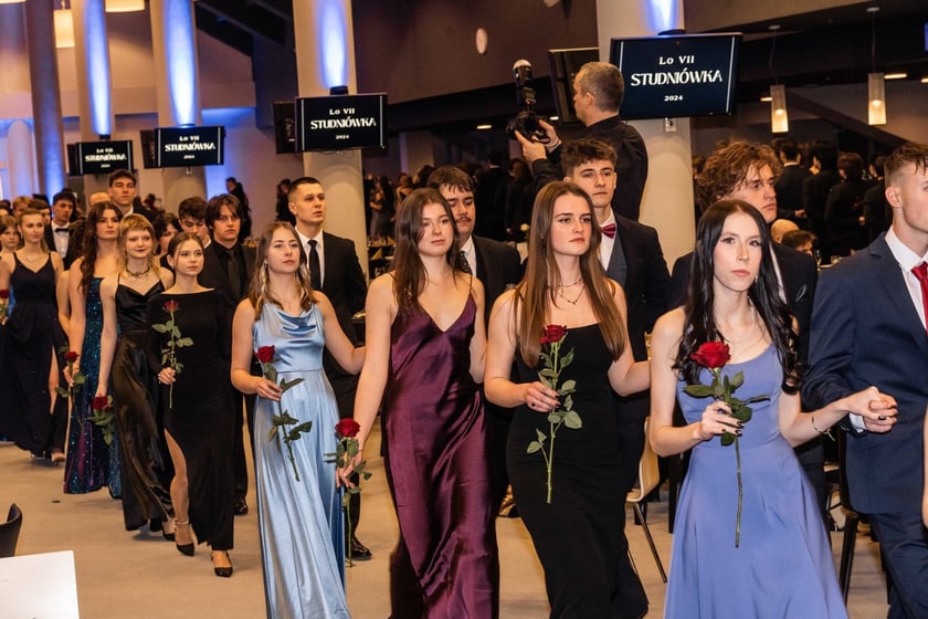 Studniówka maturzystów VII LO we Wrocławiu