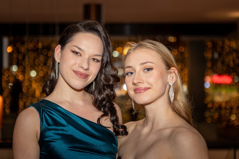 Studni&oacute;wka uczni&oacute;w&nbsp;klas maturalnych XIII LO im. Aleksandra Fredry we Wrocławiu