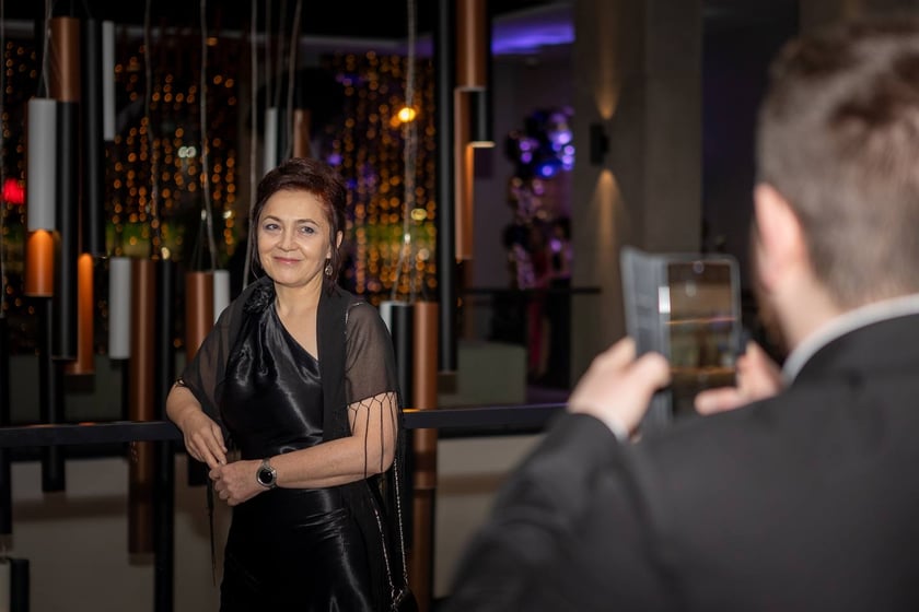 Studni&oacute;wka uczni&oacute;w&nbsp;klas maturalnych XIII LO im. Aleksandra Fredry we Wrocławiu