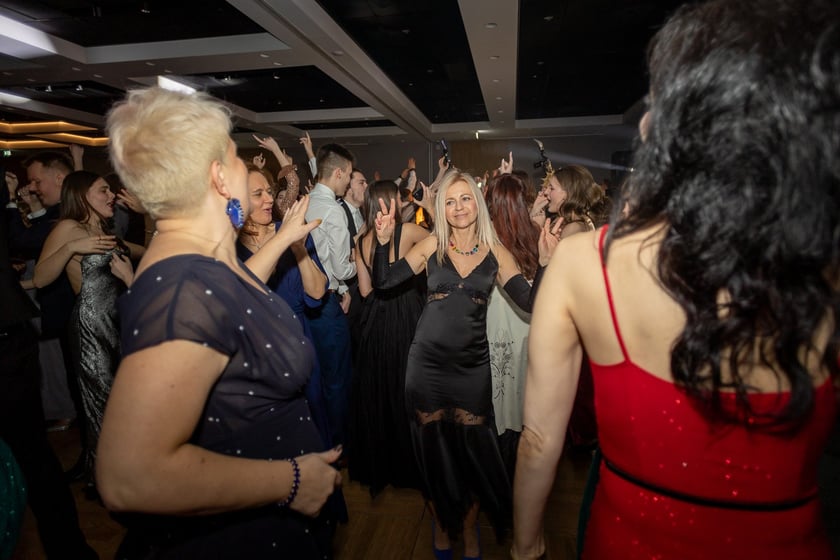 Studni&oacute;wka uczni&oacute;w&nbsp;klas maturalnych XIII LO im. Aleksandra Fredry we Wrocławiu