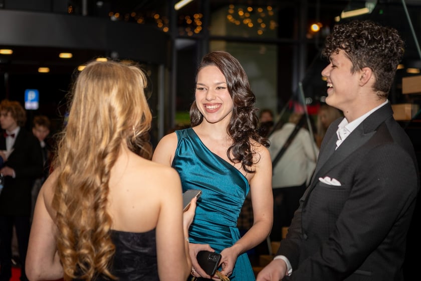 Studni&oacute;wka uczni&oacute;w&nbsp;klas maturalnych XIII LO im. Aleksandra Fredry we Wrocławiu