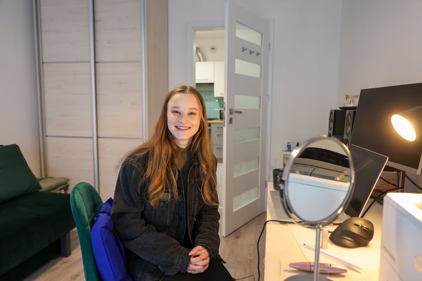 Młodzi ludzie wychowani w pieczy zastępczej wprowadzili się do mieszkań na wrocławskim Szczepinie