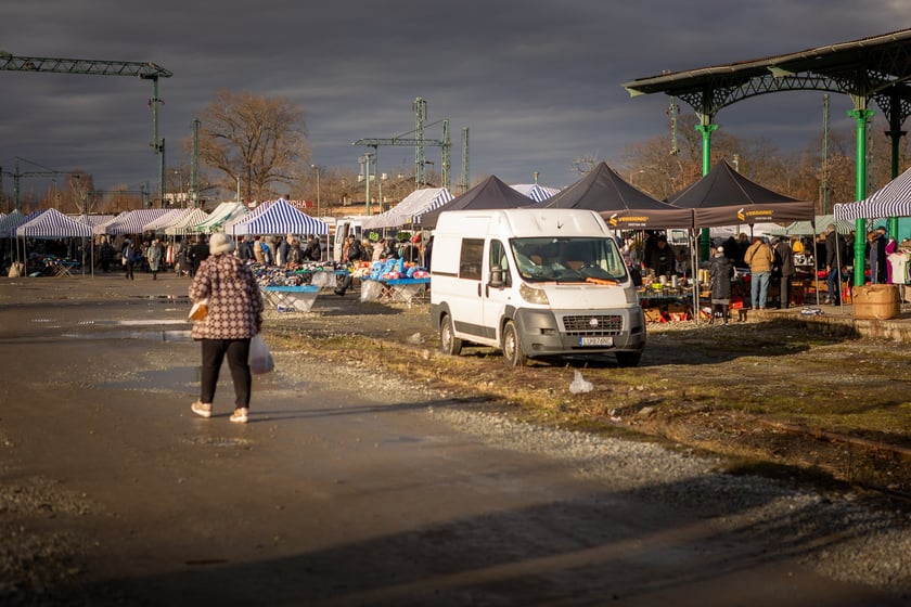 Bazar na dworcu Świebodzkim, luty 2024