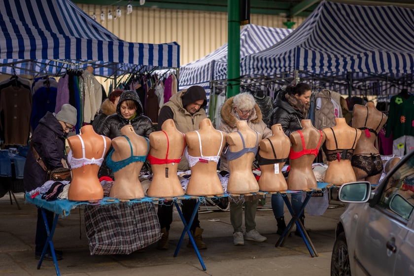 Bazar na dworcu Świebodzkim, luty 2024