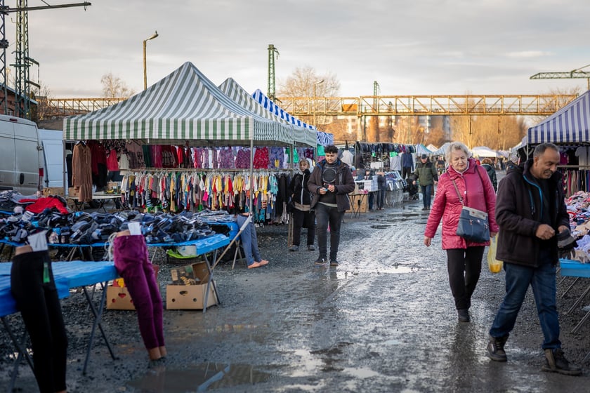 Bazar na dworcu Świebodzkim, luty 2024