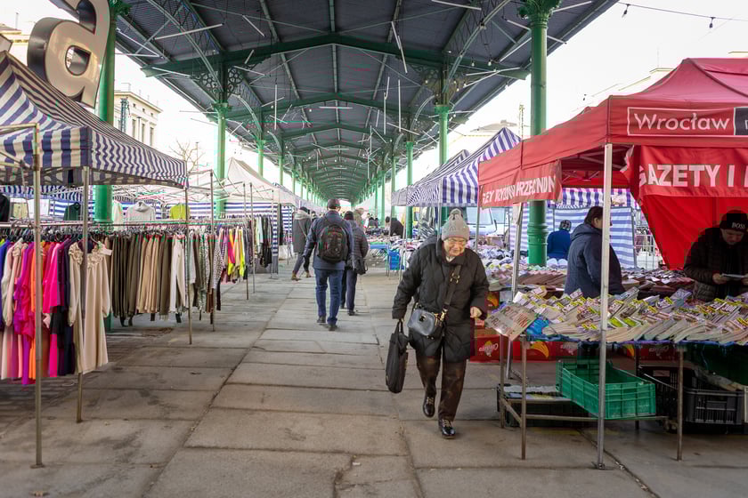 Bazar na dworcu Świebodzkim, luty 2024