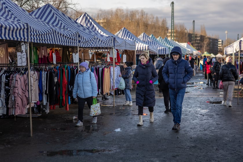 Bazar na dworcu Świebodzkim, luty 2024