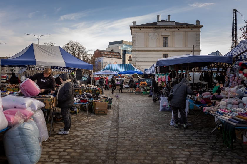 Bazar na dworcu Świebodzkim, luty 2024