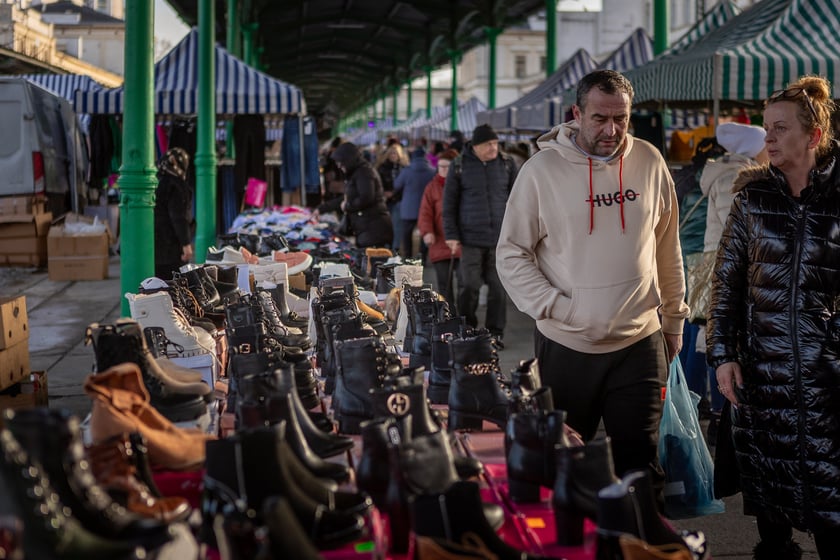 Bazar na dworcu Świebodzkim, luty 2024