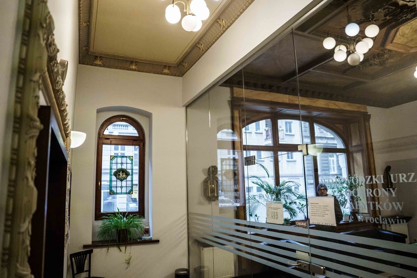 Wnętrza kamienicy przy Łokietka11