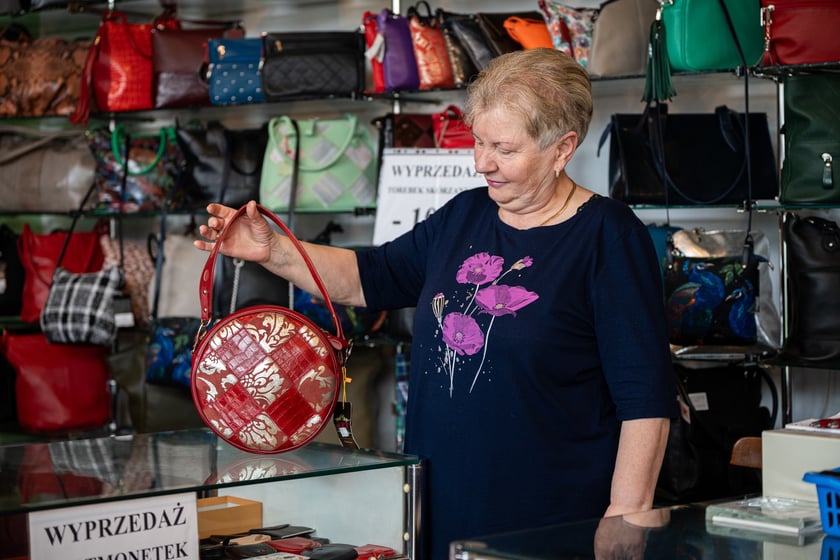 Kultowy sklep &bdquo;Krokodyl&rdquo; zamyka się 29 marca &ndash; na zdjęciu właścicielka Wanda Pawełczyk