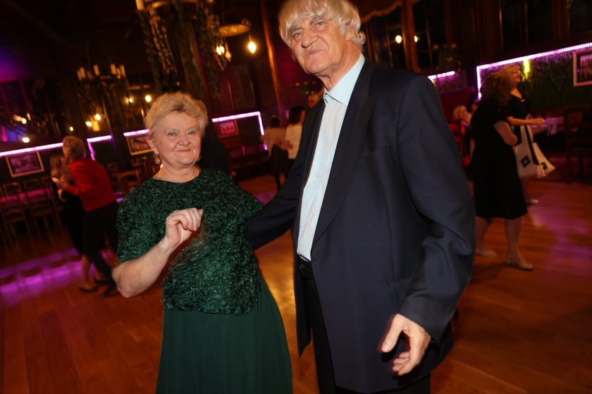 Bal z okazji Dnia Kobiet - Rock'n'rollowa Dama - lata 50. w Restauracji Letniej