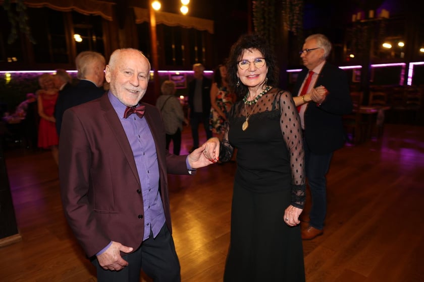 Bal z okazji Dnia Kobiet - Rock'n'rollowa Dama - lata 50. w Restauracji Letniej