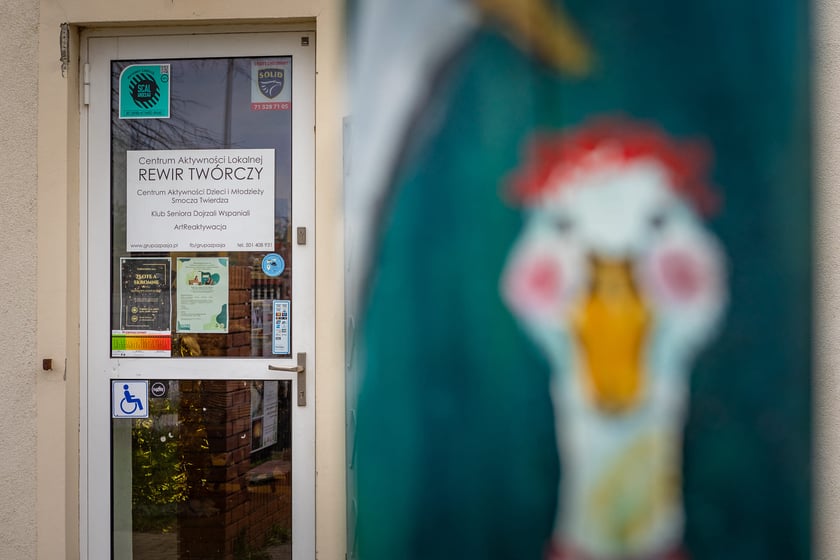 Dzień Kobiet w Rewirze Twórczym na Swojczycach, spotkanie z prezydentem Wrocławia Jackiem Sutrykiem