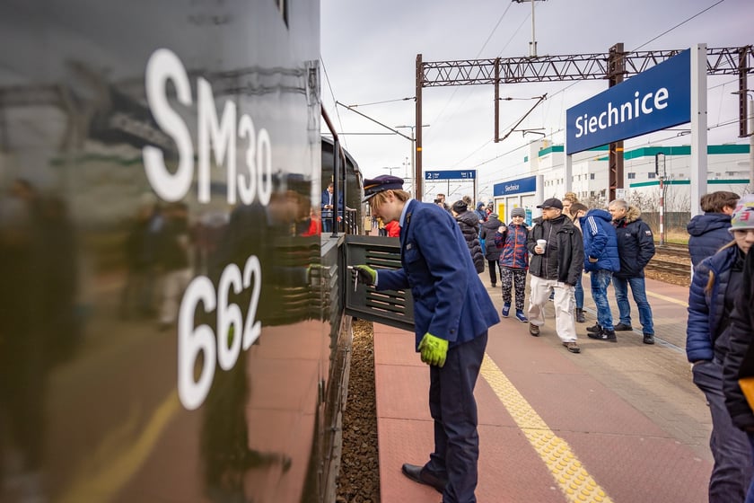 Pociąg retro, czyli kolejowe zakamarki Wrocławia - otwarcie sezonu 2024