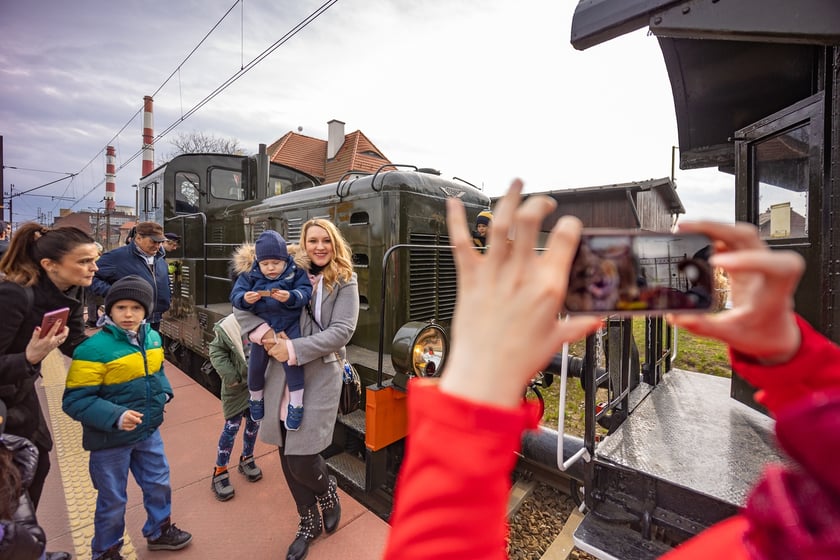 Pociąg retro, czyli kolejowe zakamarki Wrocławia - otwarcie sezonu 2024