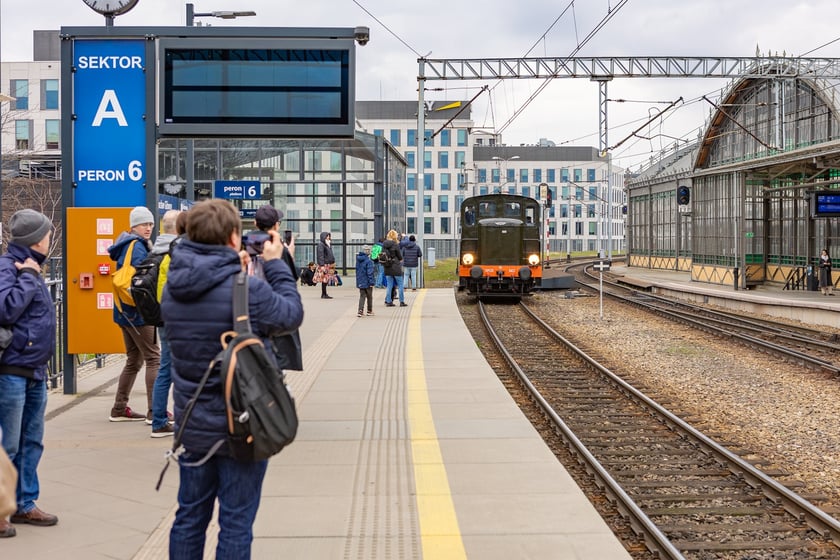 Pociąg retro, czyli kolejowe zakamarki Wrocławia - otwarcie sezonu 2024