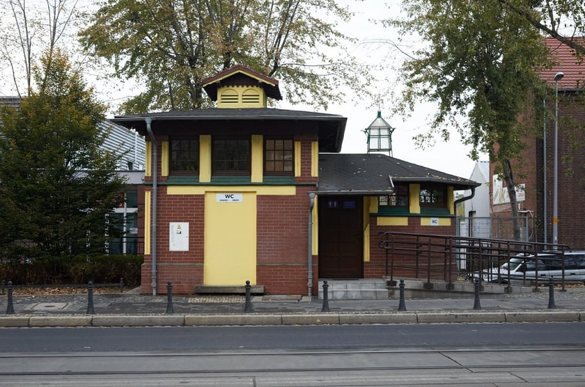 Szalet przy ul. Jedności Narodowej we Wrocławiu