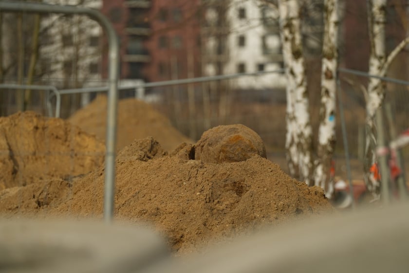 Niewybuch przy ul. Białowieskiej