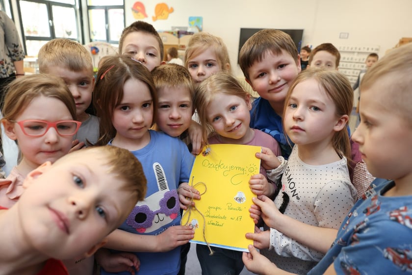 Dzień kolorowej skarpetki w Przedszkolu nr 17 we Wrocławiu