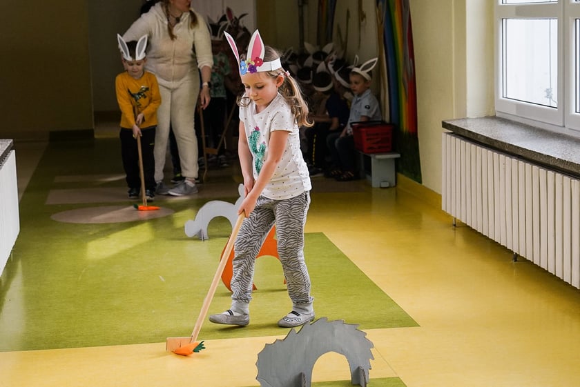 Spotkanie z Zajączkiem w Przedszkolu nr 149 „Tęczowa Polanka”