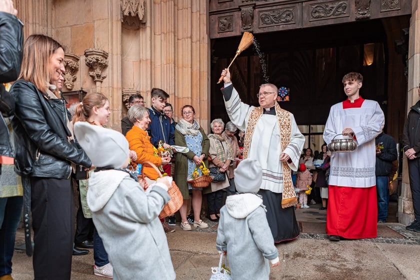 Święcenie pokarmów w kościołach we Wrocławiu