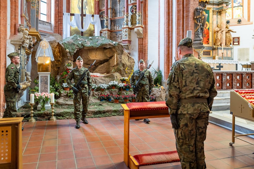 Grób pański w kościele garnizonowym we Wrocławiu