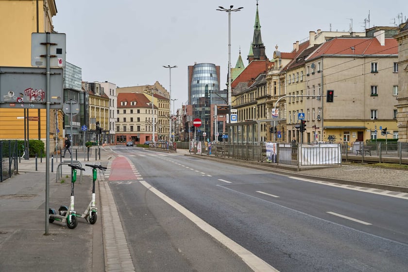 Puste miasto. Wrocław bez ludzi i bez samochodów. 31.03.2024
