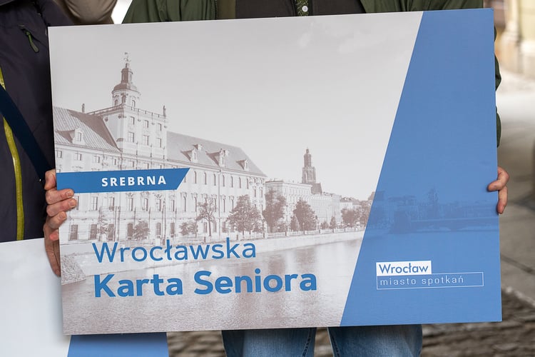 Konferencja prasowa dotycząca rewolucji w komunikacji aglomeracyjnej oraz  Karty Seniora Aglomeracji Wrocławskiej
